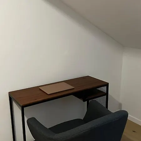Comfortable 2bed Near Sncf